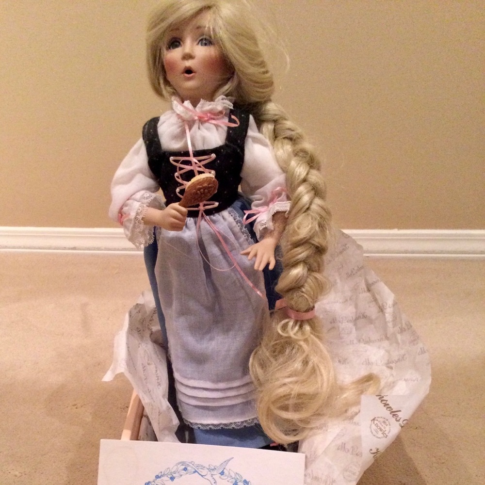 Ashton Drake collectable porcelain doll. Like new! Rapunzel - Picture 1 of 4